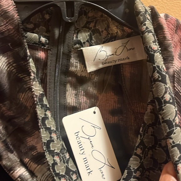 Byron Lars top/ never worn/ size 2/ crop sleeves/ - Picture 4 of 7